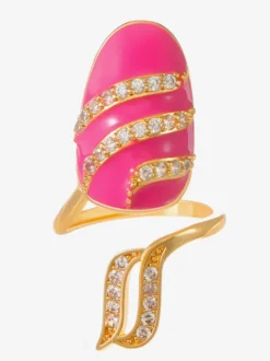Bague de protection d'ongle ajustable dorée ornée de strass papillon et crâne rose émaillé