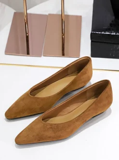 Ballerines plates en daim à bout pointu pour femmes