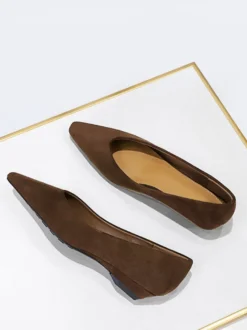 Ballerines plates en daim à bout pointu pour femmes