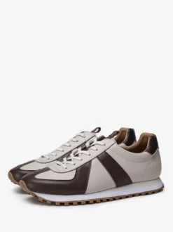 Baskets confortables en cuir à bout pointu pour hommes