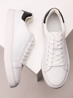 Baskets confortables en cuir PU pour hommes chaussures de sport à bout rond