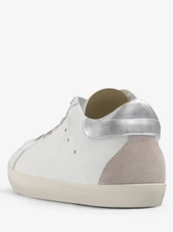 Baskets de skate à lacets dorées chaussures style ancien femmes