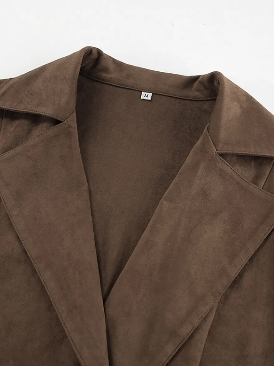 Blazer court en daim marron pour femme - Veste rétro à revers et ceinture à la taille coupe classique - Idées de tenues printanières vintage pour 2026