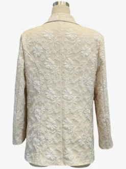 Blazer oversize pour femme en jacquard à motif floral en relief col à revers et un seul bouton coupe ample.