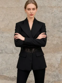 Blazer sexy en dentelle patchwork pour femme - Veste de tailleur noire gothique en maille transparente à taille cintrée - Soirée de printemps 2026