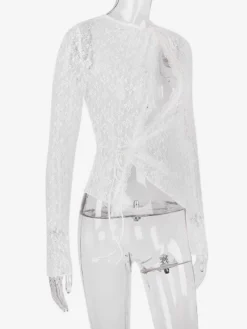 Blouse pour femme en dentelle blanche à col bijou manches longues et découpes sexy