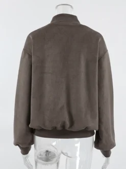 Blouson aviateur zippé rétro pour un look urbain 2026
