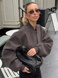 Blouson aviateur zippé rétro pour un look urbain 2026