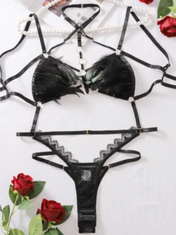 Body en lingerie Teddy Black Feather Harness à bretelles découpées pour femme