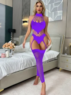 Body en résille à col montant décolleté ajouré bretelles fines bas longs lingerie en maille.