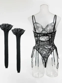 Body nuisette en dentelle noire laçage latéral résille transparente sans manches