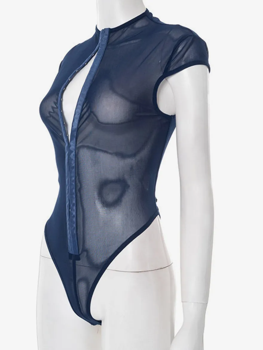 Body sans manches bleu à boutons et col montant pour femme