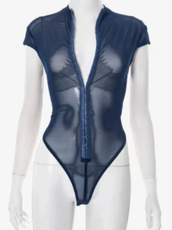 Body sans manches bleu à boutons et col montant pour femme