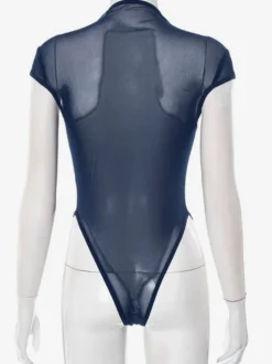 Body sans manches bleu à boutons et col montant pour femme