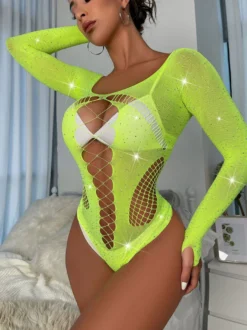 Body transparent à manches longues en dentelle jaune transparente orné de strass et de résille contrastante.