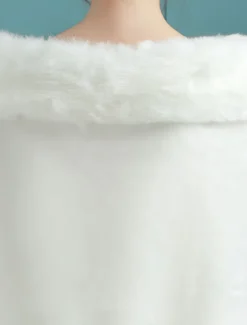 Boléro fête de mariage en angora ivoire
