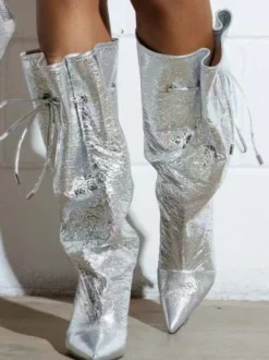Bottes argentées à talons hauts et bout pointu pour femme