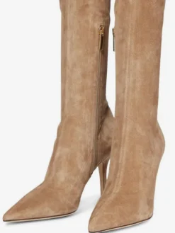 Bottes cuissardes en daim à talons hauts et bout pointu
