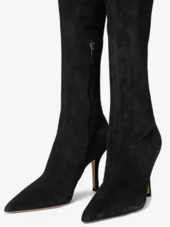 Bottes cuissardes en daim à talons hauts et bout pointu