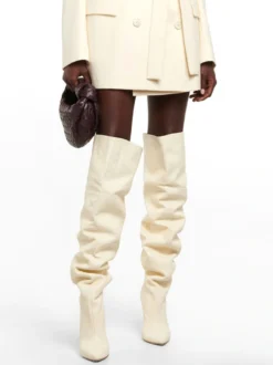 Bottes cuissardes grandes tailles à bout pointu et talons hauts