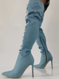 Bottes cuissardes à talons hauts bottes en jean à bout pointu et détails en dentelle au-dessus du genou