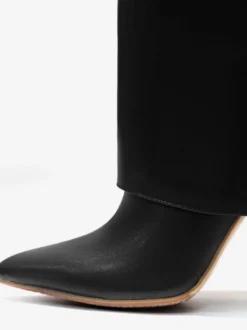 Bottes hauteur genou repliées à bout pointu noires