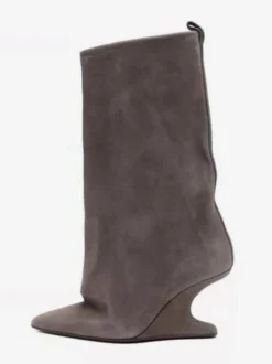Bottes mi-mollet en daim à bout pointu et talon compensé