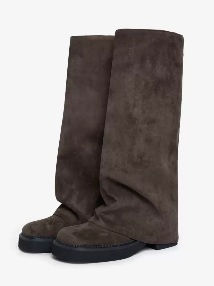 Bottes plates en daim pour femmes à bout rond froncées montantes jusqu'au genou.