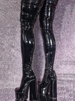 Bottes sexy au-dessus du genou à plateforme et à talons hauts