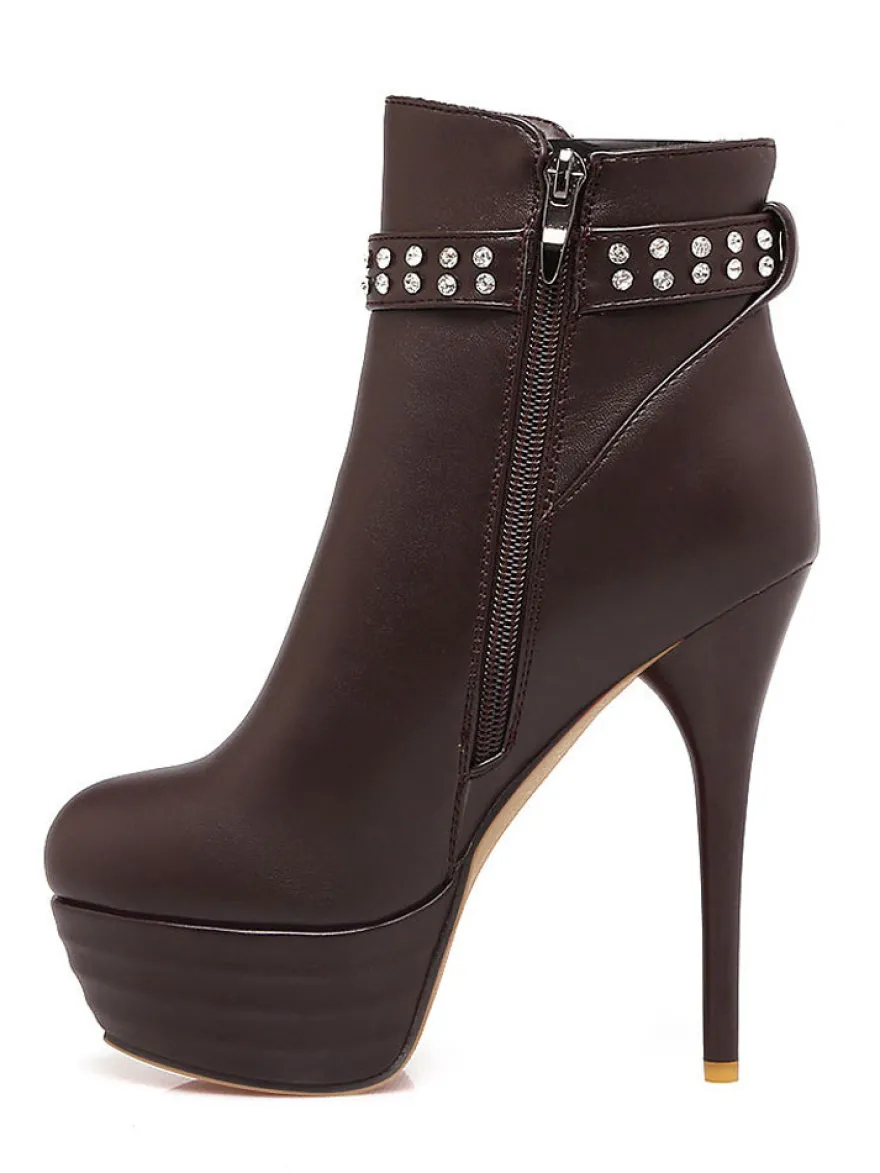 Bottine femme à bout rond et talons aigus en Synthétique unicolore avec strass Boots