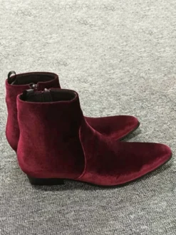 Bottines bordeaux en velours à bout pointu et fermeture éclair