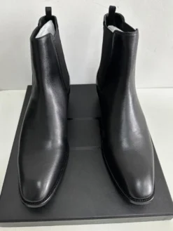 Bottines Chelsea en daim pour homme bout rond à enfiler.