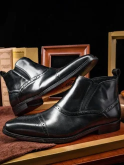 Bottines Chelsea montantes en cuir à bout carré pour homme