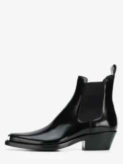 Bottines Chelsea noires pour homme bout carré détails métalliques talon épais