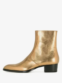 Bottines Chelsea pour homme en cuir véritable doré à talon épais et bout rond bottines courtes à la finition brillante.