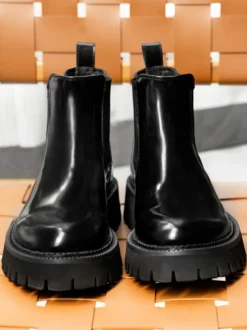 Bottines Chelsea pour hommes en cuir de vachette verni noir bout rond semelle épaisse bottines Martin