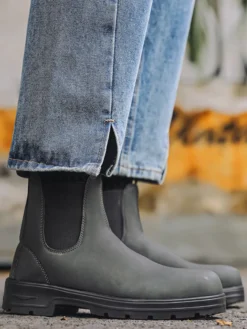 Bottines Chelsea pour homme à talon bas semelle antidérapante bout rond en cuir.
