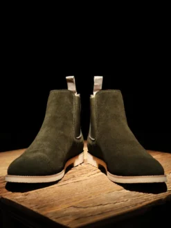 Bottines Chelsea pour homme à talon bas en cuir suédé et bout pointu disponibles en 5 couleurs