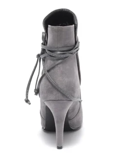 Bottines courtes à lanières à bout pointu en daim noir