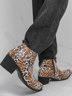 Bottines homme à talon épais et bout rond style léopard