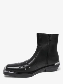 Bottines noires à bout carré et talon compensé clouté pour hommes