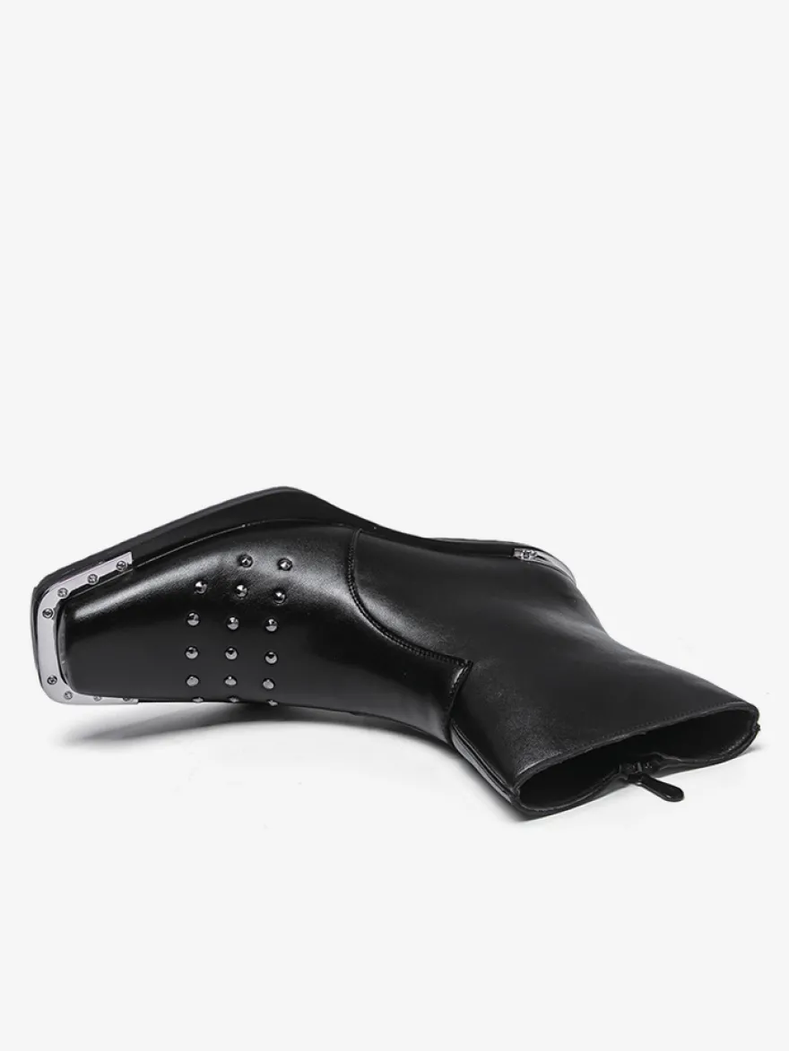 Bottines noires à bout carré et talon compensé clouté pour hommes