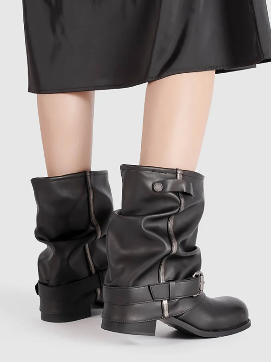 Bottines noires à bout rond et boucle pour femme