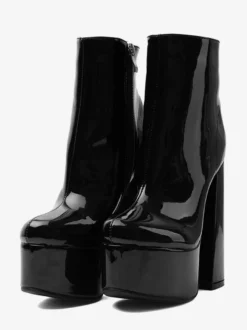 Bottines noires à plateforme bout rond et talon épais
