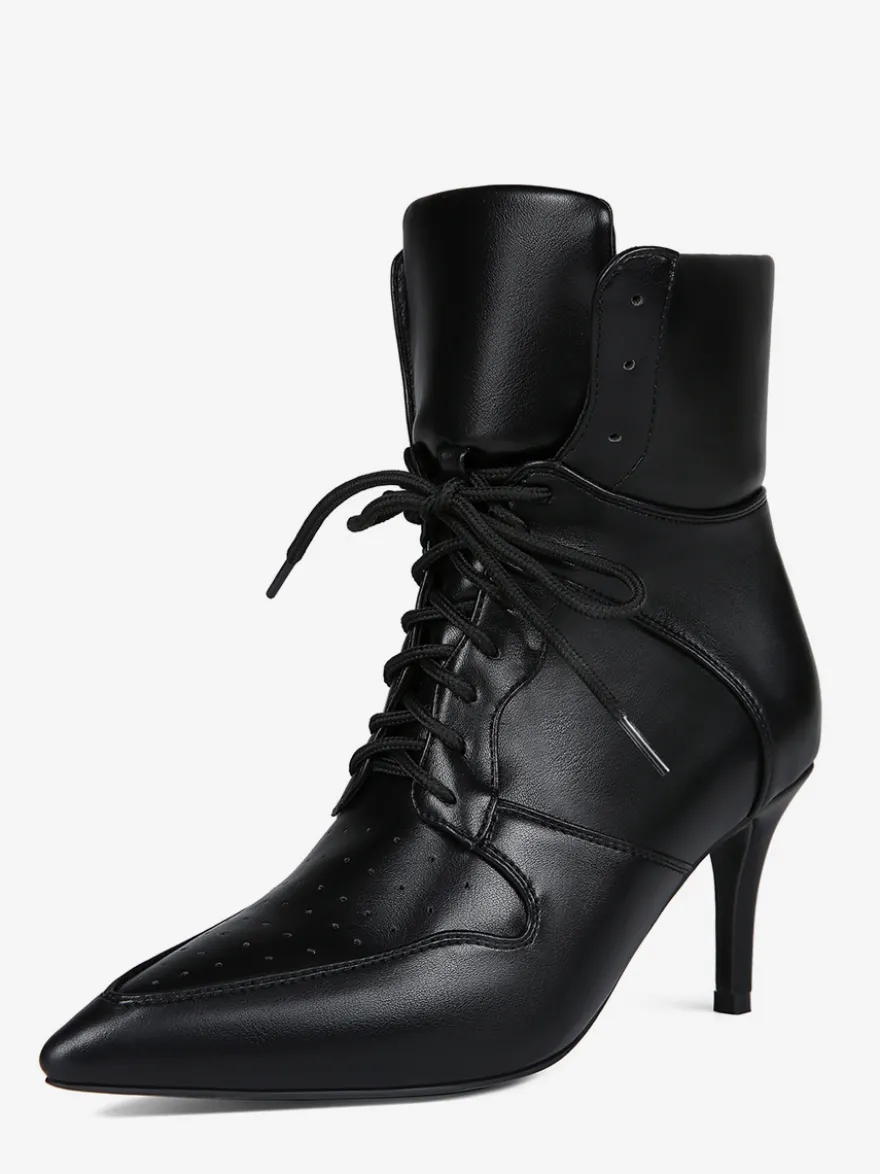 Bottines noires à talons aiguilles et bout pointu à lacets