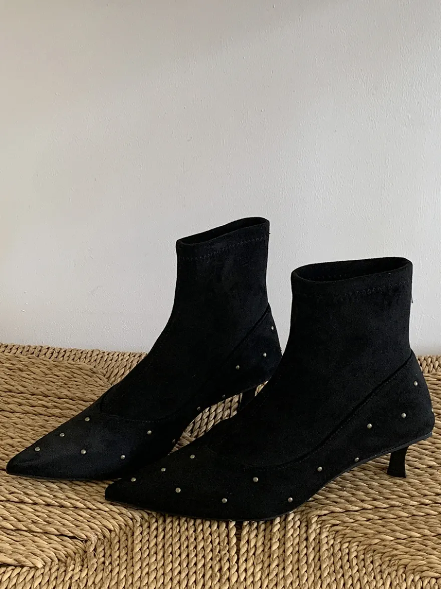 Bottines à talons aiguilles et bout pointu pour femme