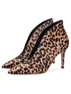Bottines à talons hauts en daim avec bout pointu et bottines à léopard