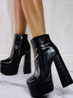 Bottines à Talons Hauts Femme avec Bout Pointu en Cuir Synthétique Unicolore
