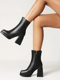 Bottines à Talons Hauts Femme avec Bout Carré en Cuir Synthétique Unicolore