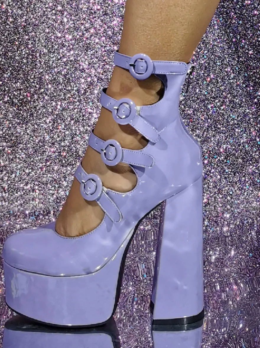 Bottines à talons hauts roses avec boucle et plateforme découpées à talons blocs